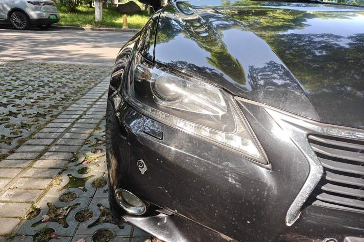 Used Lexus GS 2012 350 Luxury All-Wheel-Drive Version Right Front Headlight
