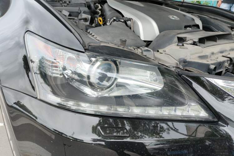Used Lexus GS 2012 350 Luxury All-Wheel-Drive Version Right Front Headlight