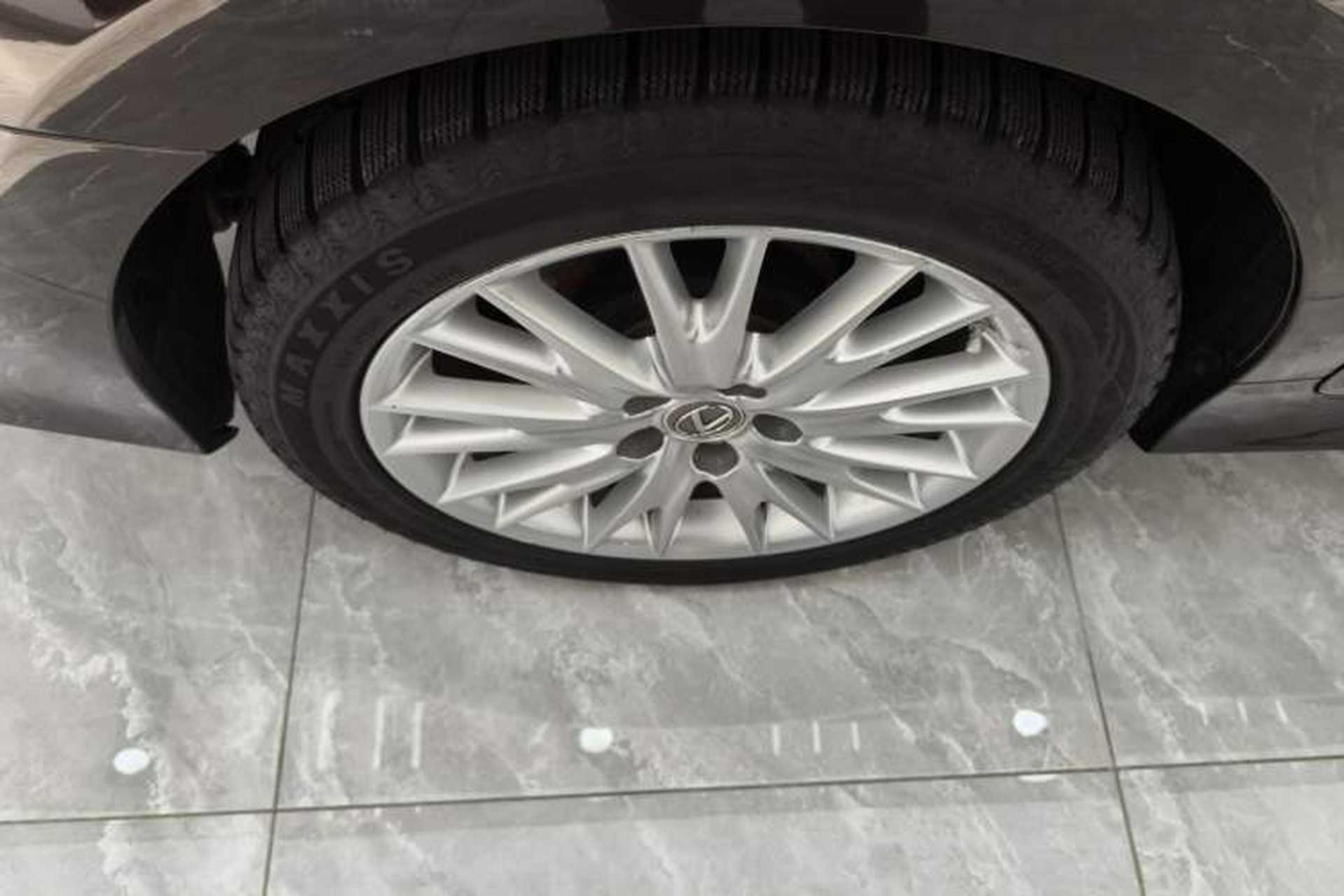 Used Lexus GS 2012 350 Luxury All-Wheel-Drive Version Exterior 5