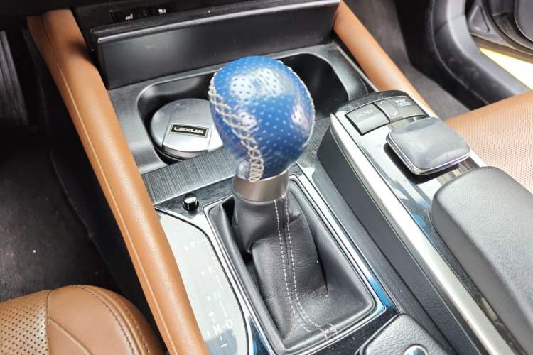 Used Lexus GS 2012 250 Leading Edition Gear Lever