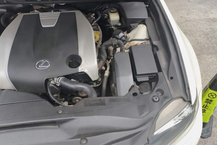 Used Lexus GS 2012 250 F SPORT Engine Bay Left
