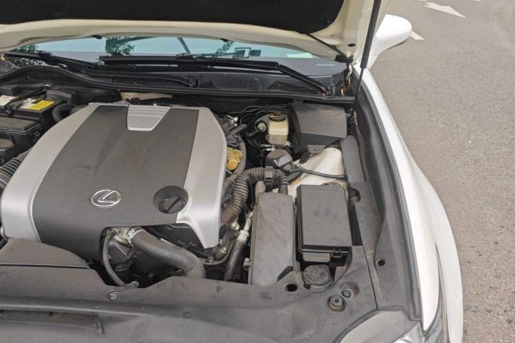 Used Lexus GS 2012 250 Luxury Edition Engine Bay Left