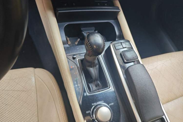 Used Lexus GS 2012 250 Leading Edition Gear Lever