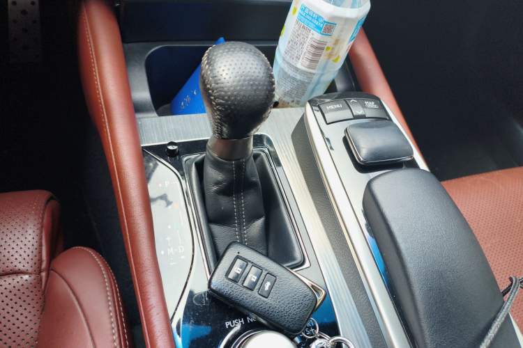 Used Lexus GS 2012 250 F SPORT Gear Lever