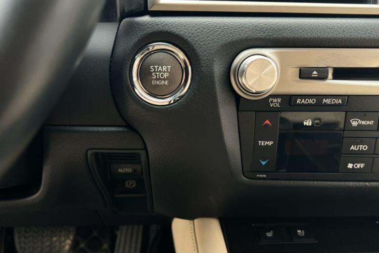 Used Lexus GS 2012 250 Leading Edition Interior 11
