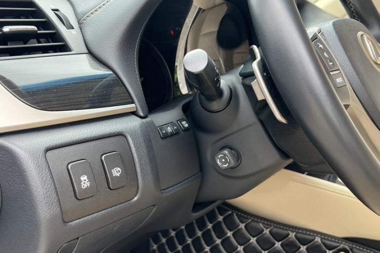 Used Lexus GS 2012 250 Leading Edition Interior 8