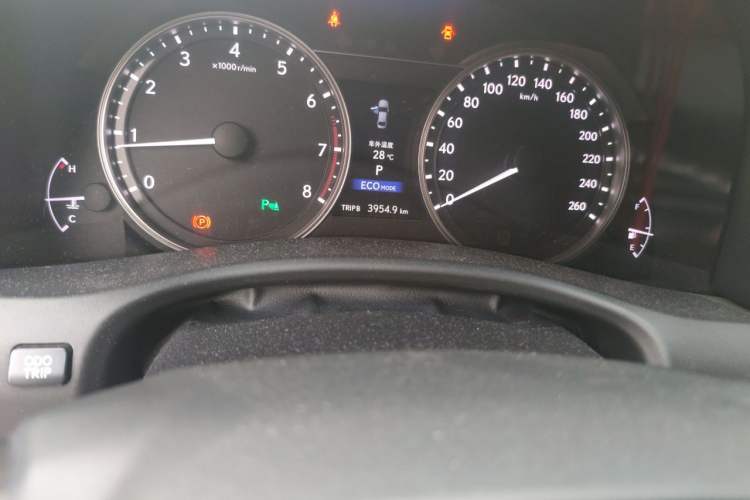Used Lexus GS 2012 250 F SPORT Odometer Close Up
