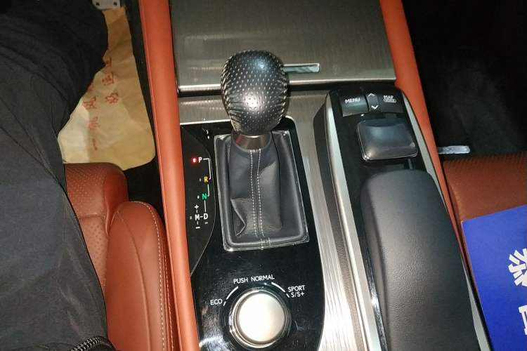 Used Lexus GS 2014 250 F SPORT Gear Lever