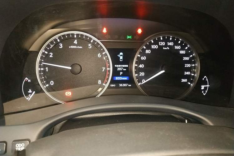Used Lexus GS 2014 250 F SPORT Odometer Close Up