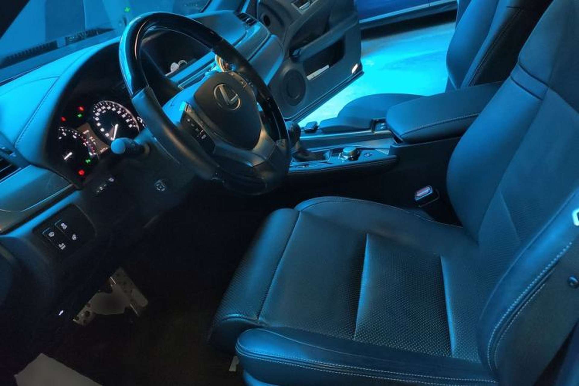 Used Lexus GS 2014 250 F SPORT Left Front Seat