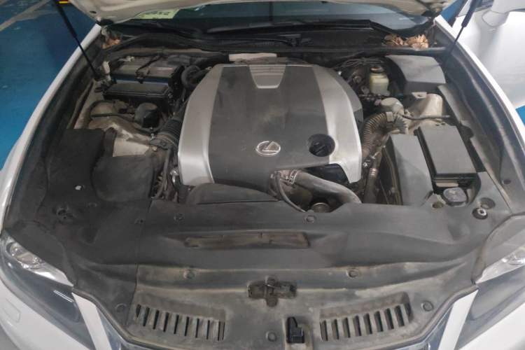 Used Lexus GS 2014 250 F SPORT Engine Bay