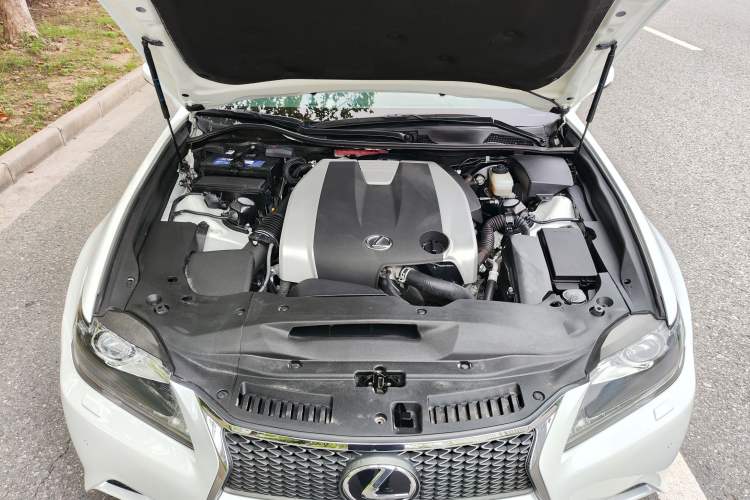 Used Lexus GS 2014 250 F SPORT Engine Bay