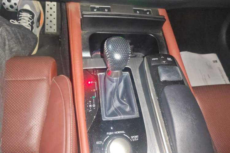 Used Lexus GS 2014 250 F SPORT Gear Lever