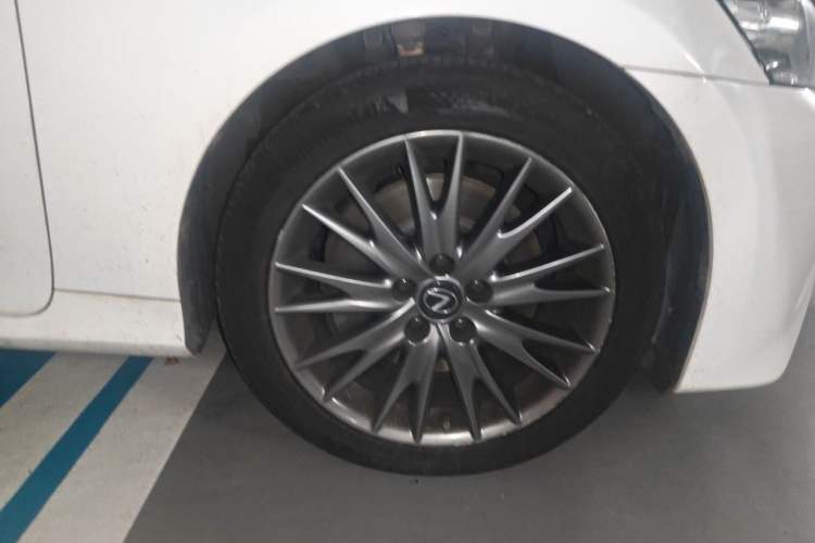 Used Lexus GS 2014 250 F SPORT Right Front Wheel Hub