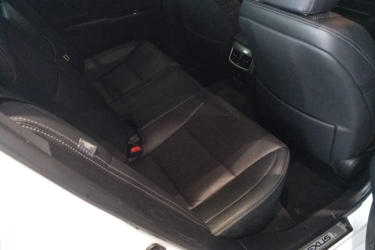 Used Lexus GS 2014 250 F SPORT Right Rear Seat
