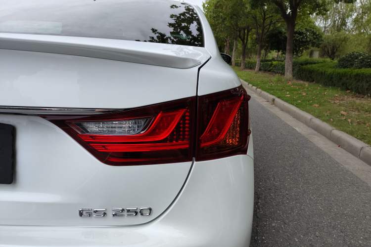 Used Lexus GS 2014 250 F SPORT Right Rear Taillight
