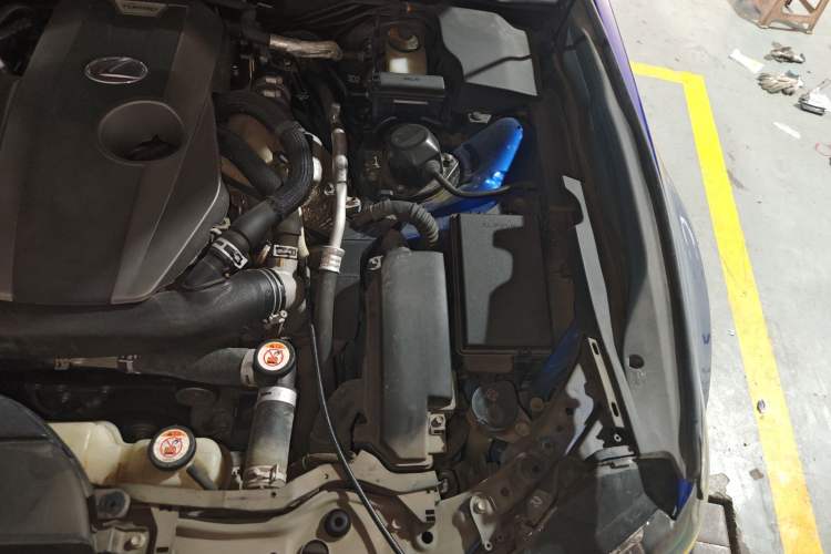 Used Lexus GS 2016 200t F SPORT Engine Bay Left