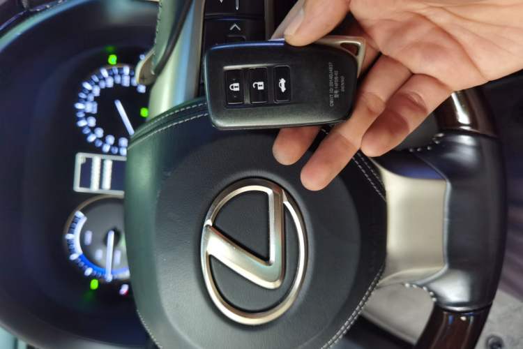Used Lexus GS 2016 300h Luxury Edition Vehicle Key