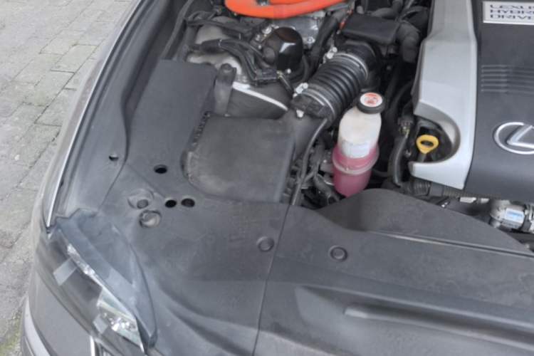 Used Lexus GS 2016 300h Luxury Edition Engine Bay Right