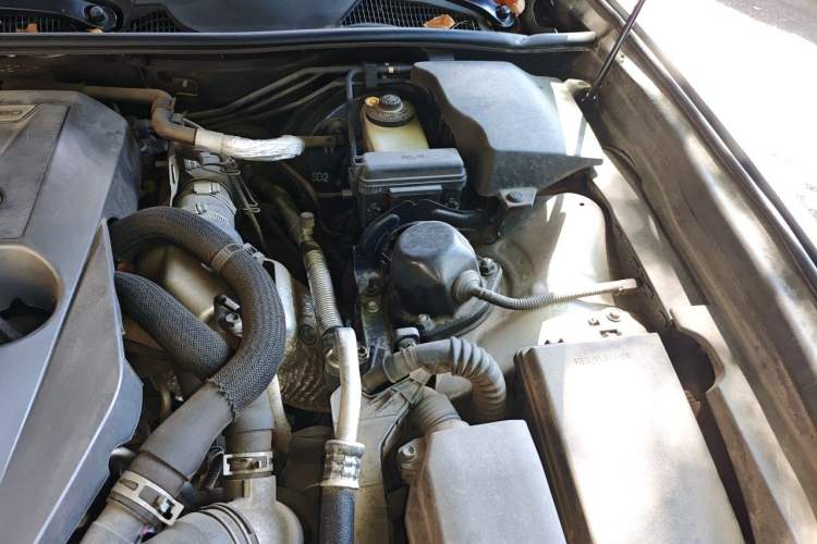 Used Lexus GS 2016 200t F SPORT Engine Bay Left
