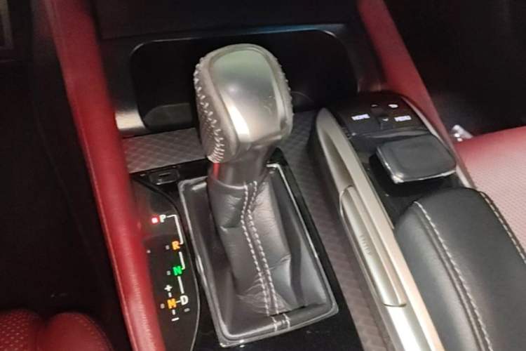 Used Lexus GS 2016 200t F SPORT Gear Lever