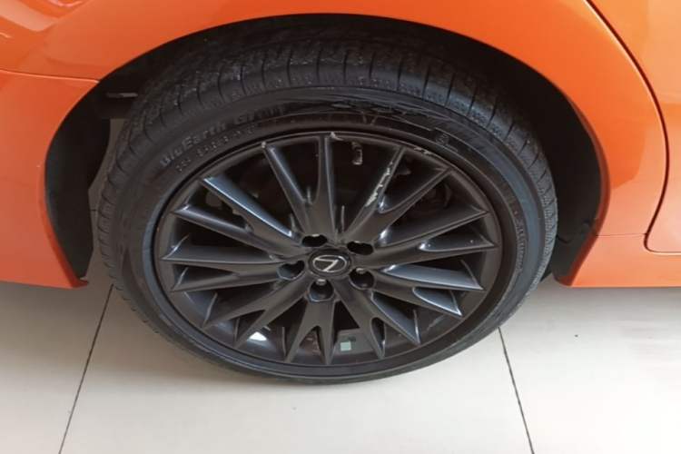 Used Lexus GS 2016 200t F SPORT Right Rear Wheel Hub
