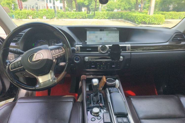 Used Lexus GS 2016 300h Luxury Edition Center Console