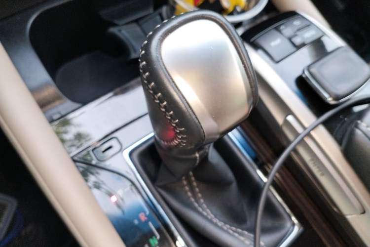 Used Lexus GS 2016 450h Gear Lever