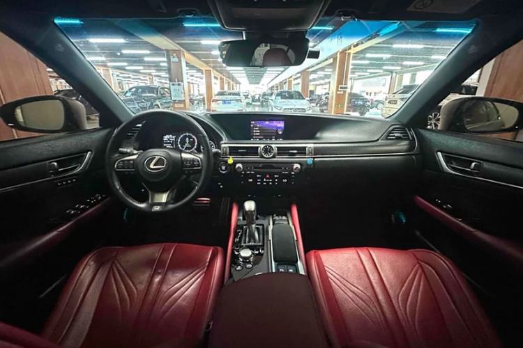 Used Lexus GS 2016 200t F SPORT Interior 1