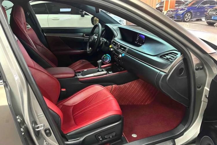 Used Lexus GS 2016 200t F SPORT Interior 3