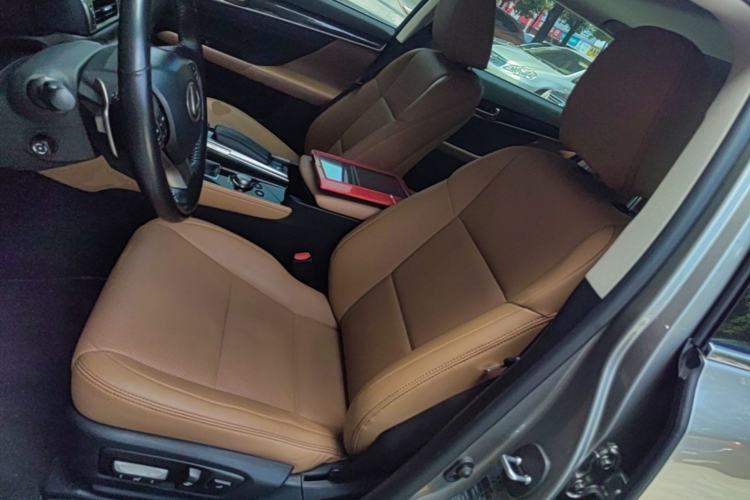 Used Lexus GS 2016 300h Premier Edition Left Front Seat