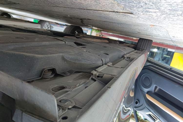 Used Lexus GS 2016 300h Premier Edition Left Side Sill