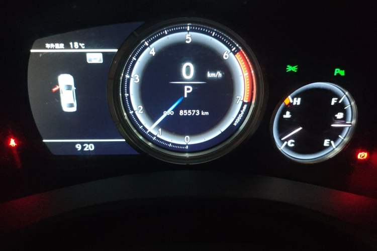 Used Lexus GS 2016 200t F SPORT Odometer Close Up