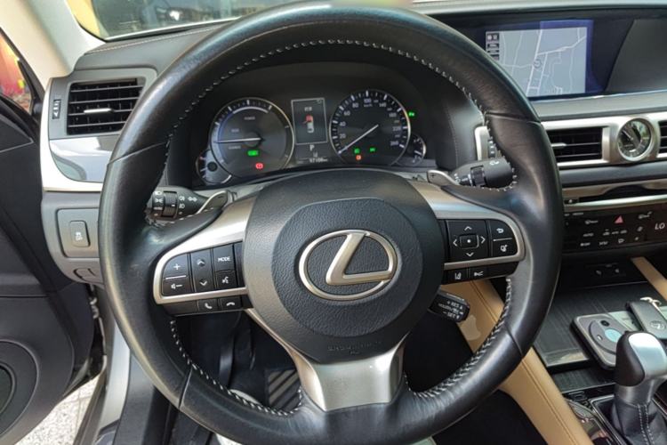 Used Lexus GS 2016 300h Premier Edition Steering Wheel