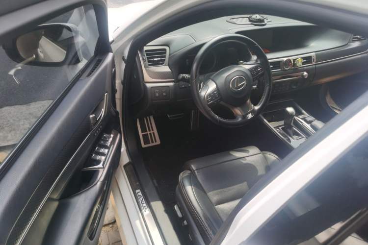 Used Lexus GS 2016 200t F SPORT Driver Seat