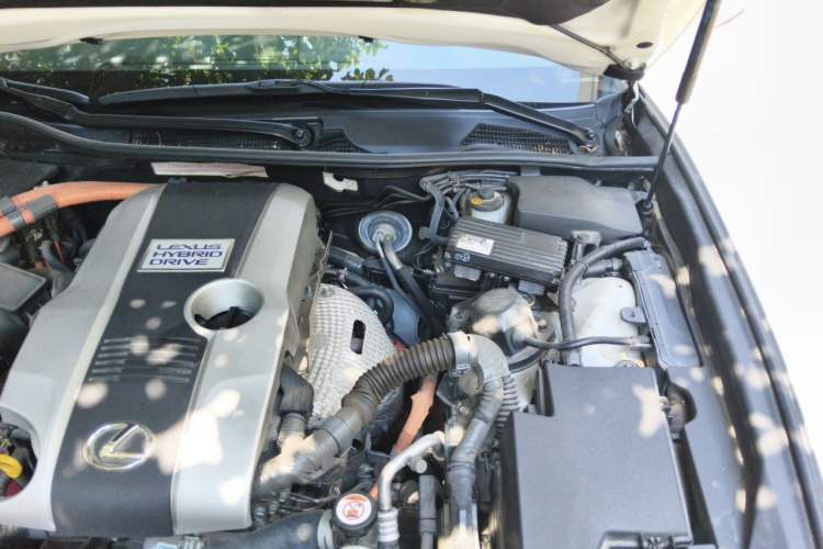 Used Lexus GS 2016 300h Luxury Edition Engine Bay Left