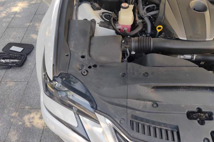 Used Lexus GS 2016 200T Leading Edition Engine Bay Right