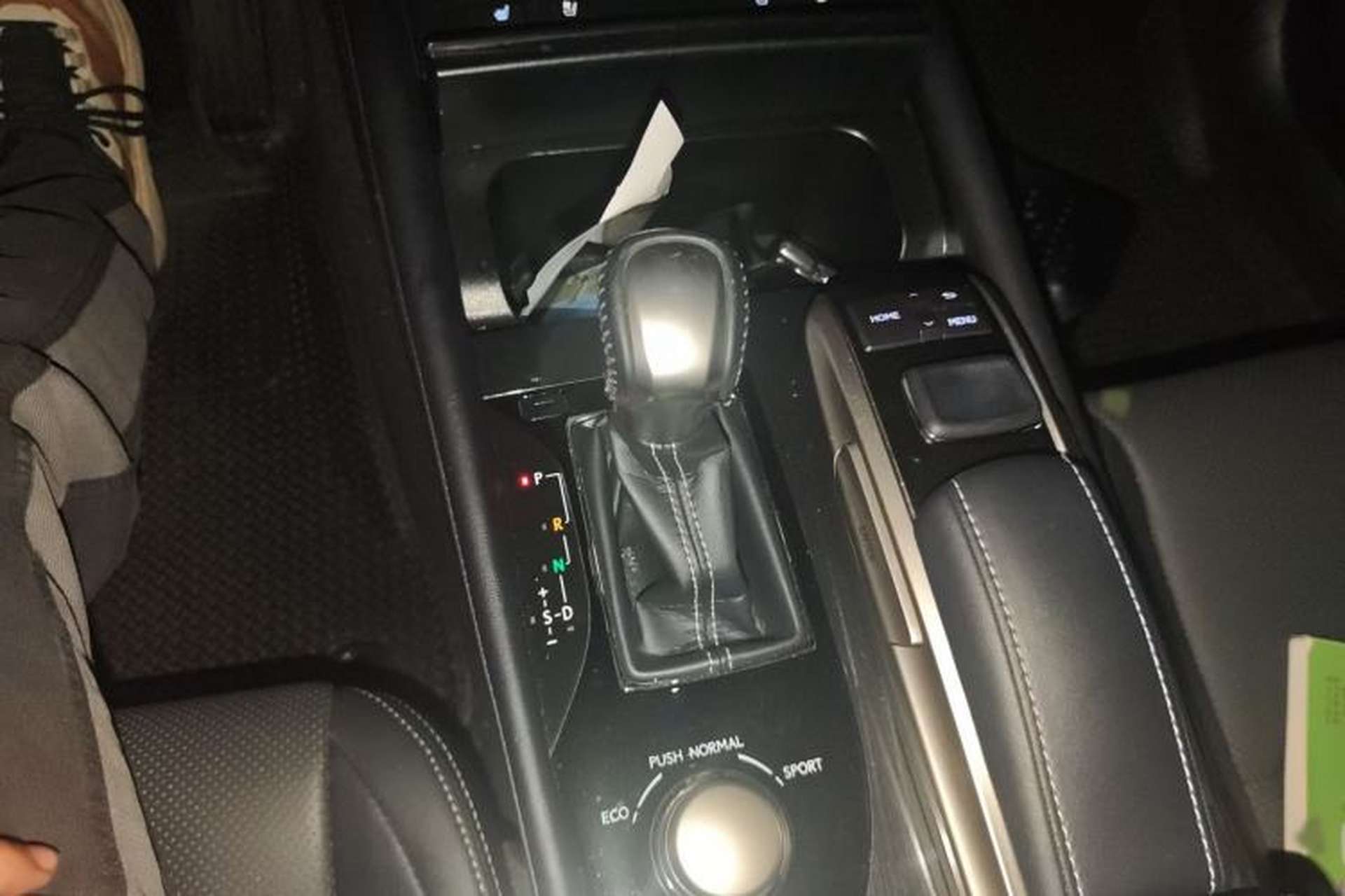 Used Lexus GS 2016 300h Premier Edition Gear Lever