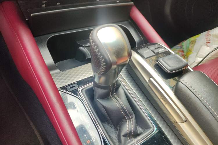 Used Lexus GS 2016 200t F SPORT Gear Lever