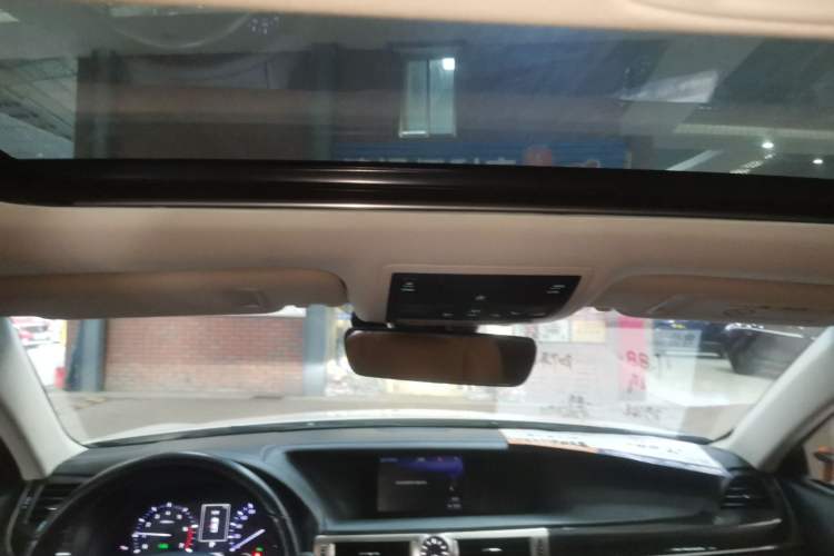 Used Lexus GS 2016 300h Premier Edition Headliner