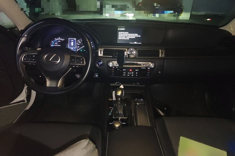 Used Lexus GS 2016 300h Premier Edition Interior 2
