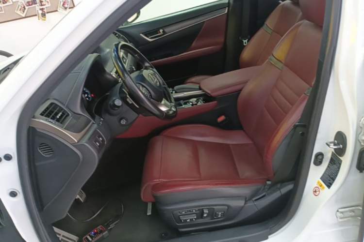 Used Lexus GS 2016 200t F SPORT Left Front Seat