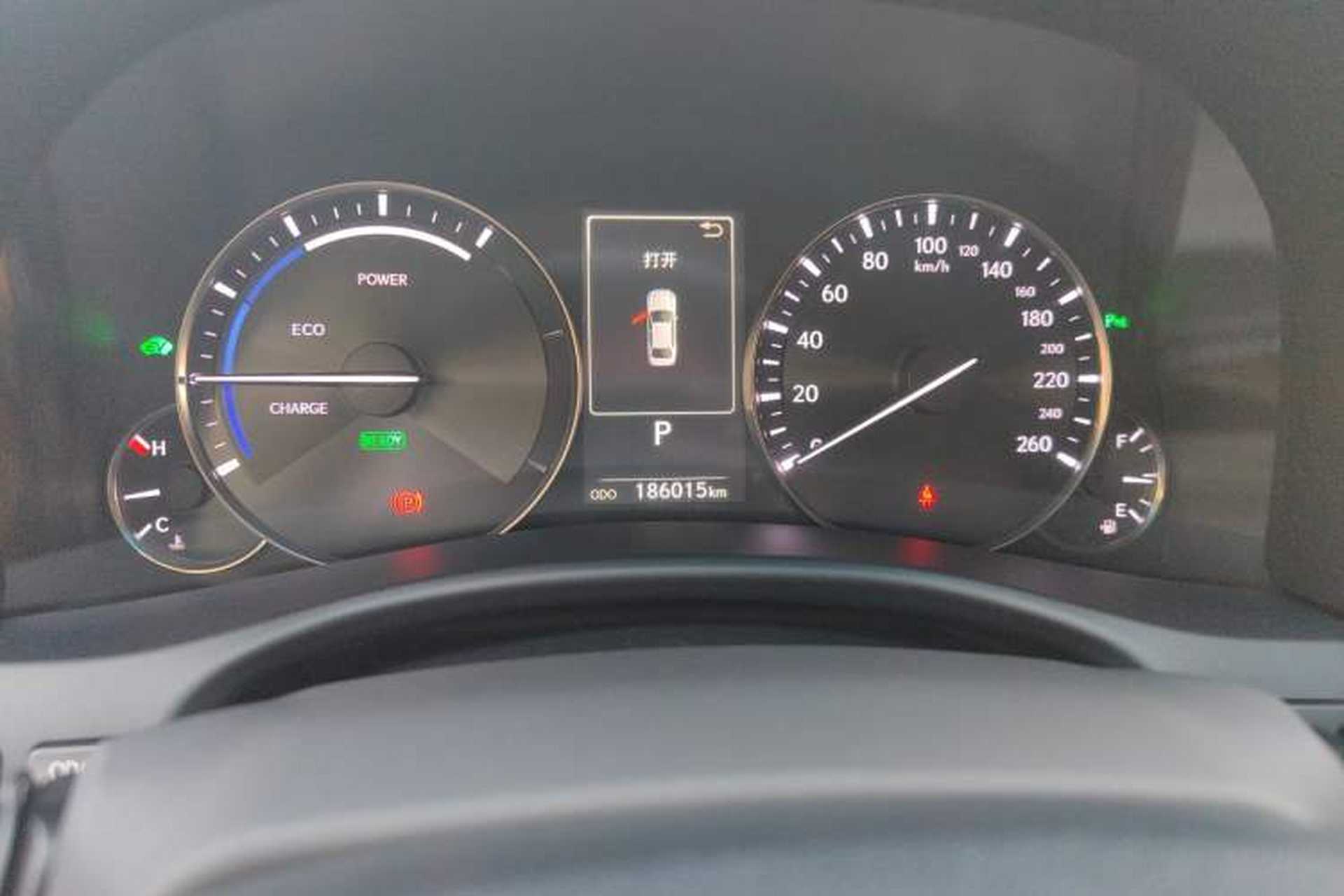 Used Lexus GS 2016 300h Premier Edition Odometer Close Up