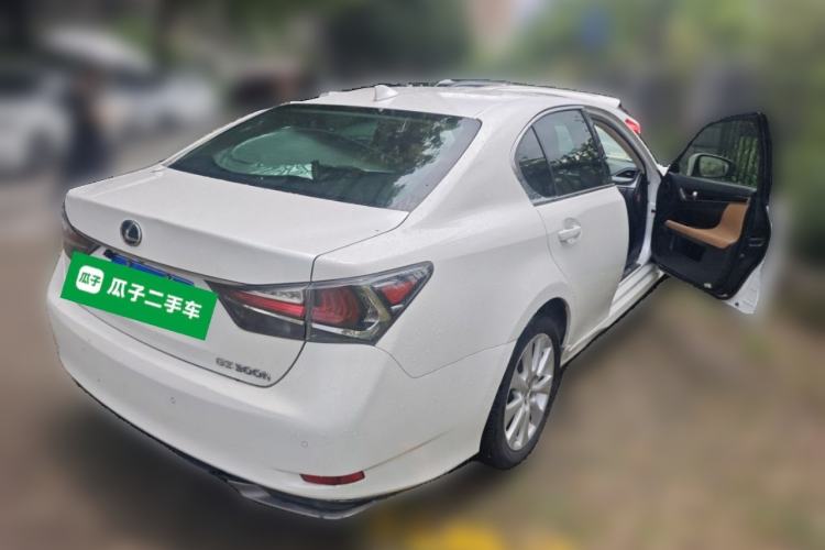 Used Lexus GS 2016 300h Premier Edition Rear Right 45 Deg