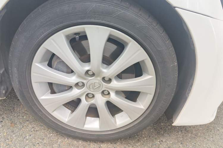 Used Lexus GS 2016 200T Leading Edition Right Front Wheel Hub