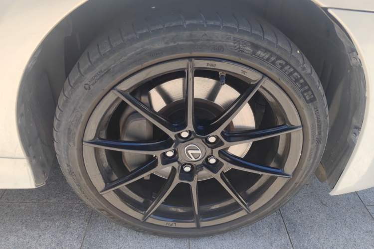 Used Lexus GS 2016 200T Leading Edition Right Front Wheel Hub