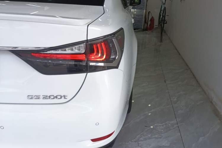 Used Lexus GS 2016 200t F SPORT Right Rear Taillight