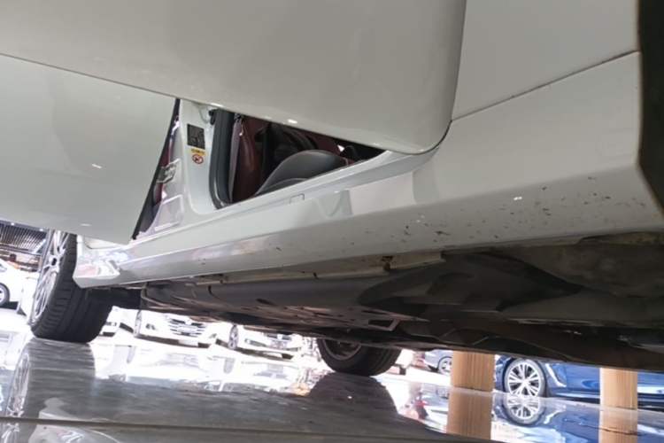 Used Lexus GS 2016 200t F SPORT Right Side Sill