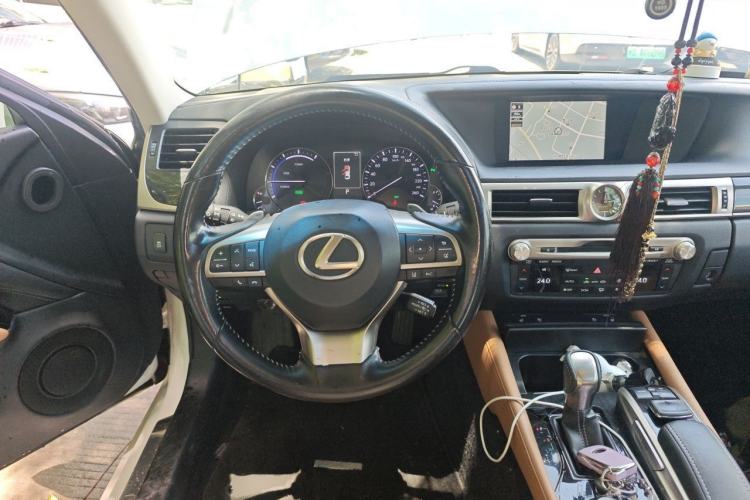Used Lexus GS 2016 300h Premier Edition Steering Wheel
