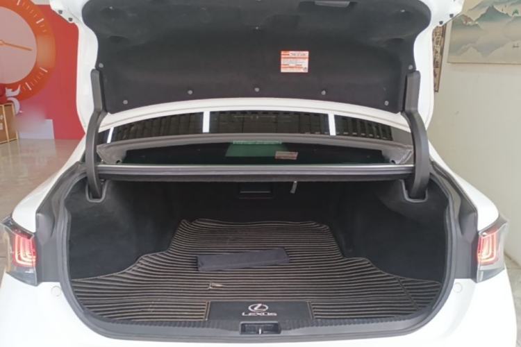 Used Lexus GS 2016 200t F SPORT Trunk